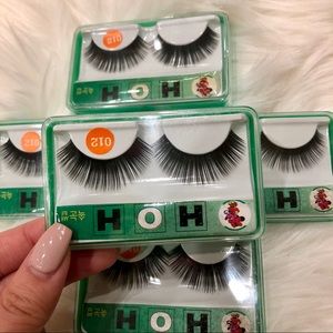 FREE GIFT 🎁 5 Pairs of False Eyelashes